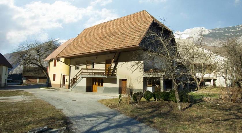 online rezervacije Four-Bedroom House in Bovec I