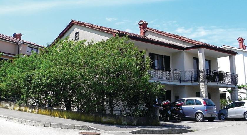 online rezervacije Three-Bedroom Apartment with Sea View in Izola